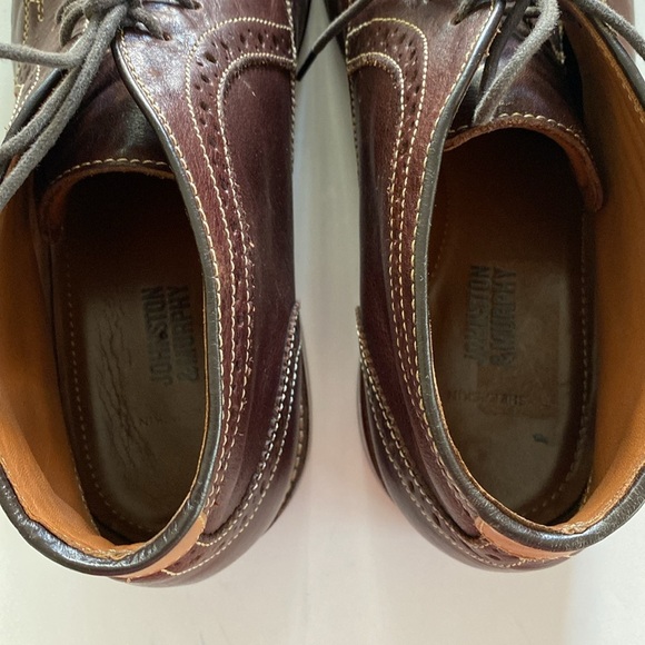 Johnston and Murphy Men\'s Brown Leather Chukka Boots Size 10.5